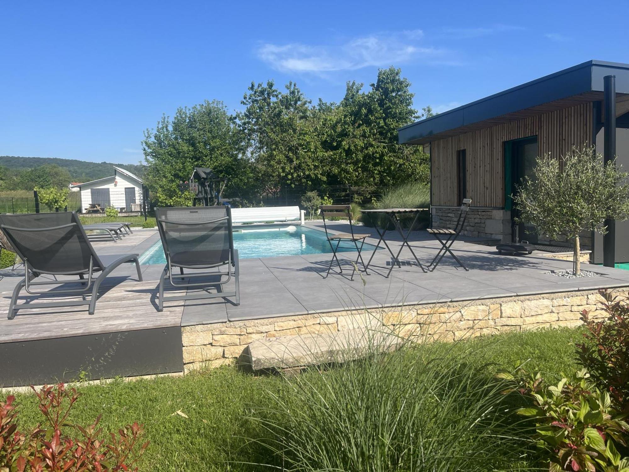 Sejour Detente - Appart'Hotel N 1 Avec Jaccuzi, Piscine Et Petit-Dejeuner Chouzelot Dış mekan fotoğraf